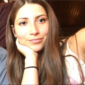 Meet your Posher, Amara